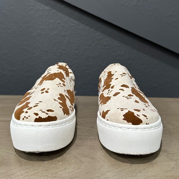 Qupid Brand Cow Print Slip On Platform Shoes, Women’s Size 7 - Picture 5 of 7